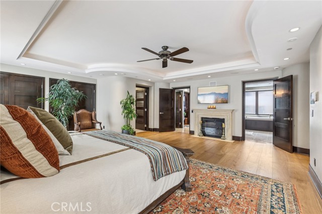 357 Coast S Boulevard, La Jolla CA: https://media.crmls.org/medias/0a09b301-041f-463a-9f0f-c4cacef0ca63.jpg