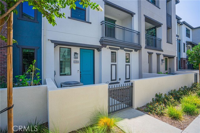 Detail Gallery Image 3 of 16 For 6966 Cottonwood Ln, Buena Park,  CA 90621 - 3 Beds | 2/1 Baths