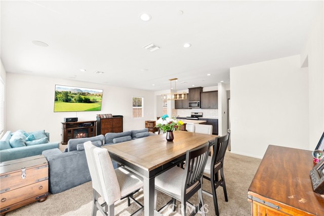 27108 Oncore Drive, Menifee CA: https://media.crmls.org/medias/0a0a3308-67e1-4c7f-aaa3-3f83854e1834.jpg