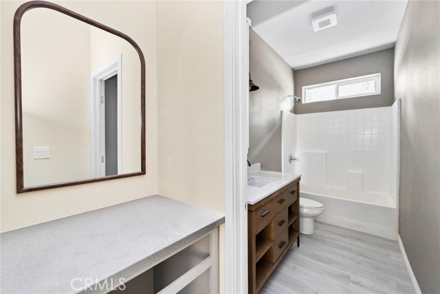 Detail Gallery Image 13 of 35 For 15688 Kingswood, Victorville,  CA 92392 - 4 Beds | 3 Baths