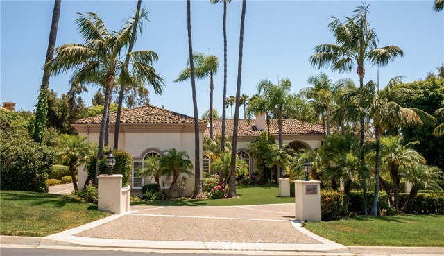 16727 Camino Sierra del Sur Drive, Rancho Santa Fe CA: https://media.crmls.org/medias/0a0b5d31-d375-4dc7-a902-b7f9a7a18601.jpg
