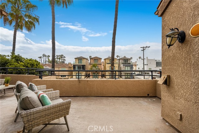 Detail Gallery Image 12 of 58 For 1200 Pacific Coast #306,  Huntington Beach,  CA 92648 - 2 Beds | 2 Baths