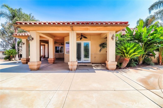 6116 Chadbourne Avenue, Riverside CA: https://media.crmls.org/medias/0a0d1f4f-eed4-4884-95e9-43b106d3e3c6.jpg