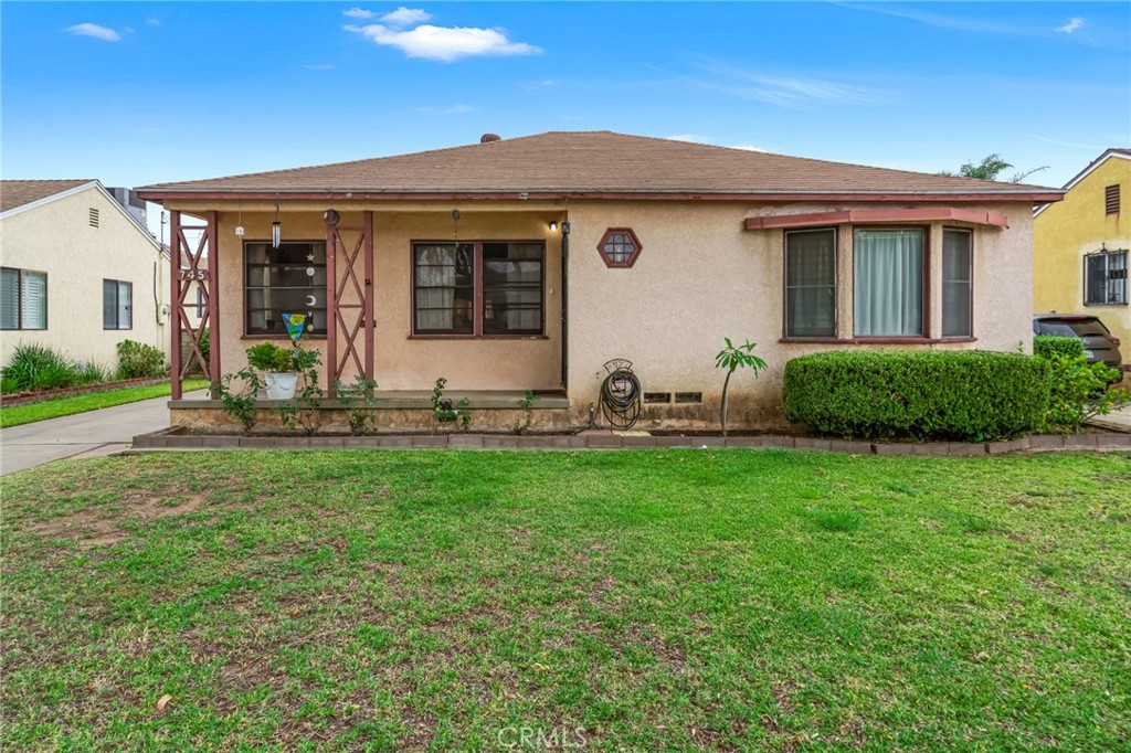 745 S Montebello