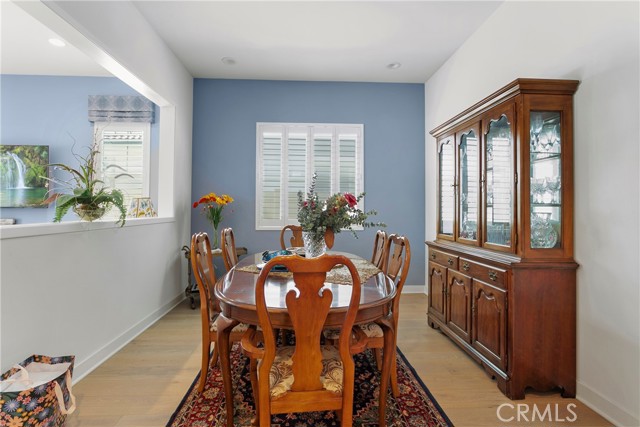 14432 Windfall Lane, Huntington Beach CA: https://media.crmls.org/medias/0a0e3886-018a-4ffc-a3b9-345d4371ecaa.jpg
