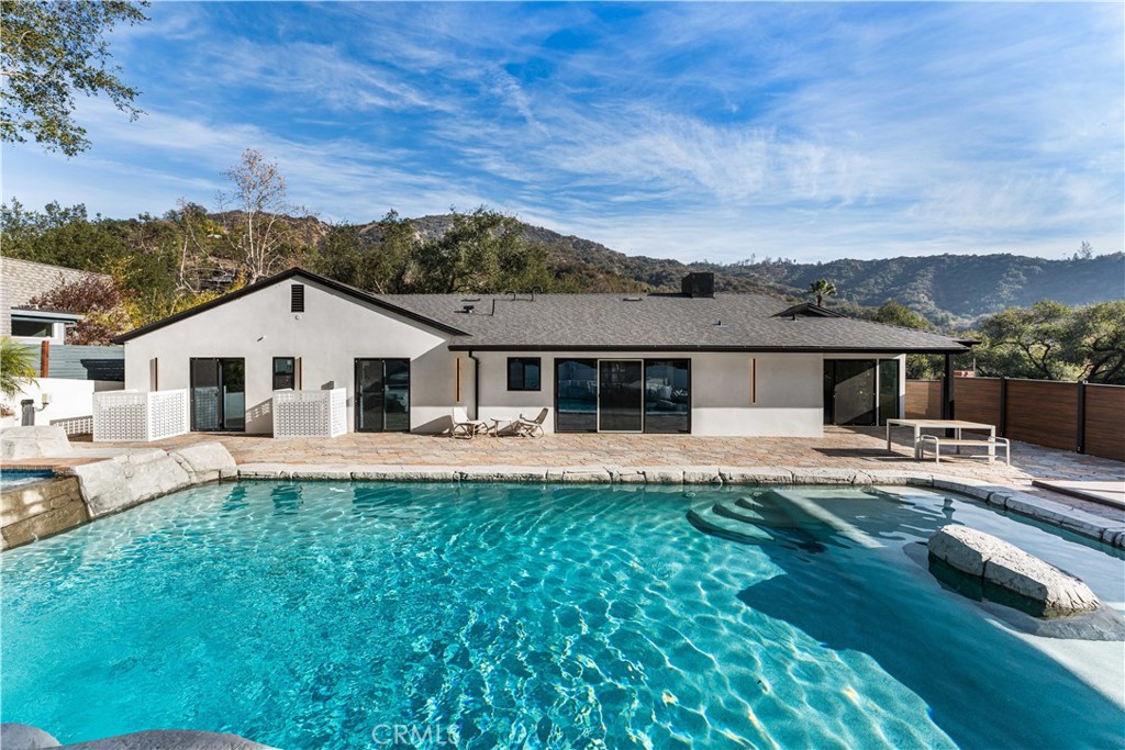 2911 E Chevy Chase DriveGlendale img 42
