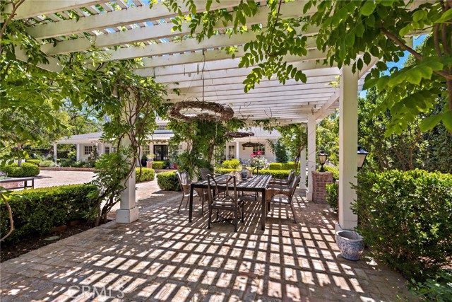 10991 Meads, Orange CA: https://media.crmls.org/medias/0a0f3c67-8202-4c0c-91db-a51947c1c12e.jpg