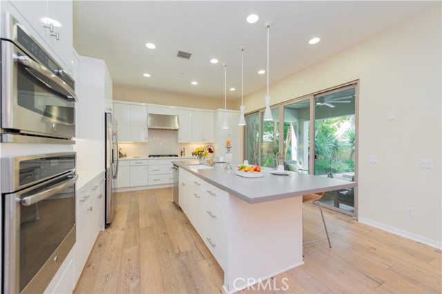 Detail Gallery Image 11 of 61 For 103 Newall, Irvine,  CA 92618 - 3 Beds | 2/1 Baths