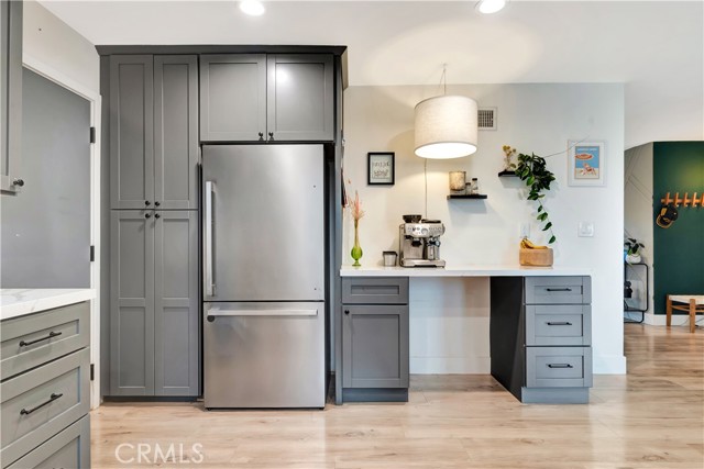 Detail Gallery Image 8 of 21 For 2447 Young Ave, Thousand Oaks,  CA 91360 - 4 Beds | 2 Baths