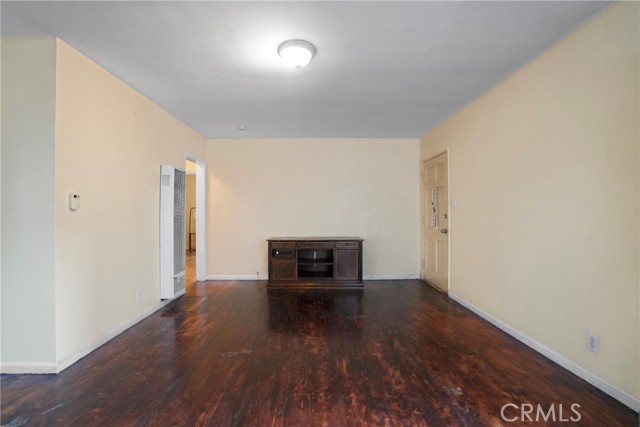 Detail Gallery Image 13 of 49 For 10807 Compton Ave, Los Angeles,  CA 90059 - – Beds | – Baths