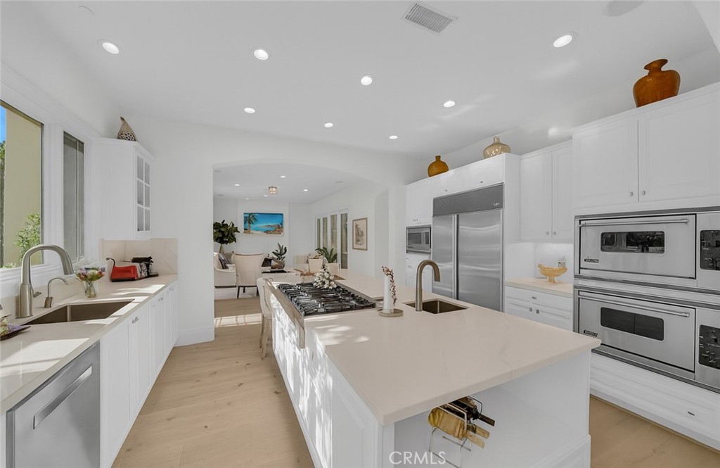 MLS #OC25263952 image #19