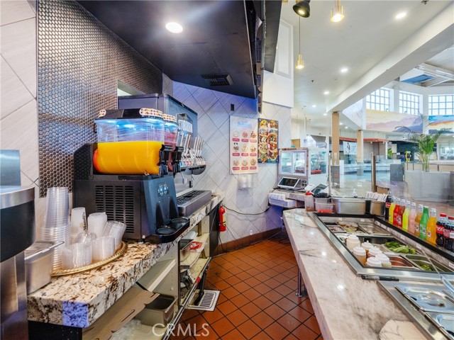 0 Manny's Reloaded, Victorville CA: https://media.crmls.org/medias/0a102de9-feb8-4352-85ae-d27081cc8e23.jpg