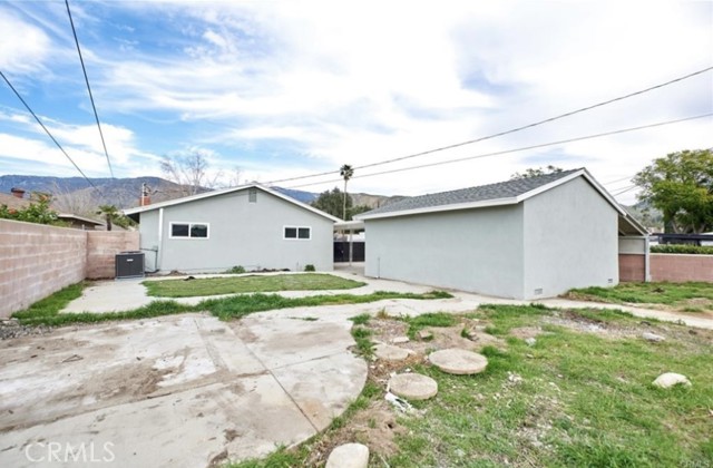 Detail Gallery Image 4 of 14 For 1189 E 38th St, San Bernardino,  CA 92404 - 3 Beds | 2 Baths