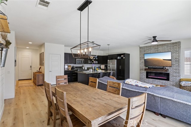 Detail Gallery Image 9 of 37 For 7136 Stockton Dr, Corona,  CA 92880 - 3 Beds | 2 Baths