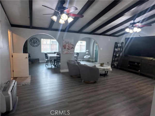 Detail Gallery Image 22 of 44 For 9943 Cedardale Dr, Santa Fe Springs,  CA 90670 - 6 Beds | 3 Baths