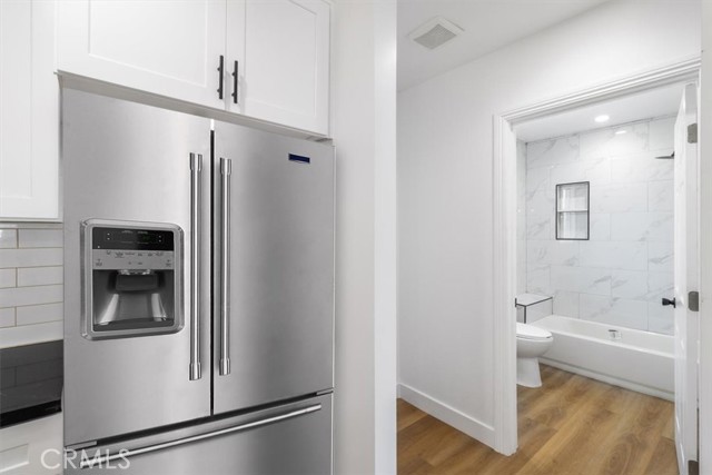 Detail Gallery Image 31 of 69 For 6616 Denver Ave, Los Angeles,  CA 90044 - 6 Beds | 5/1 Baths