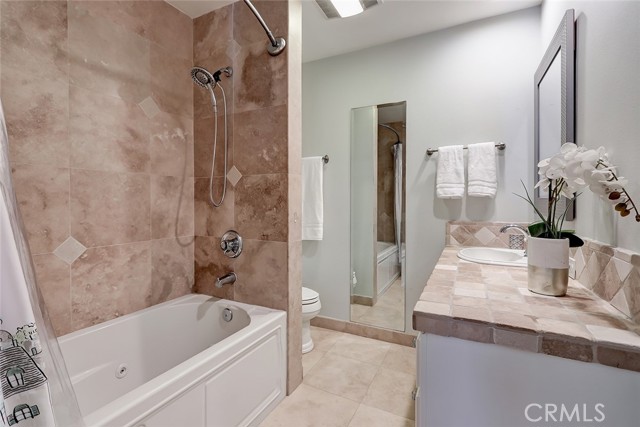 469 27th Street, Manhattan Beach, California 90266, 3 Bedrooms Bedrooms, ,3 BathroomsBathrooms,Residential,Sold,27th,SB22088434