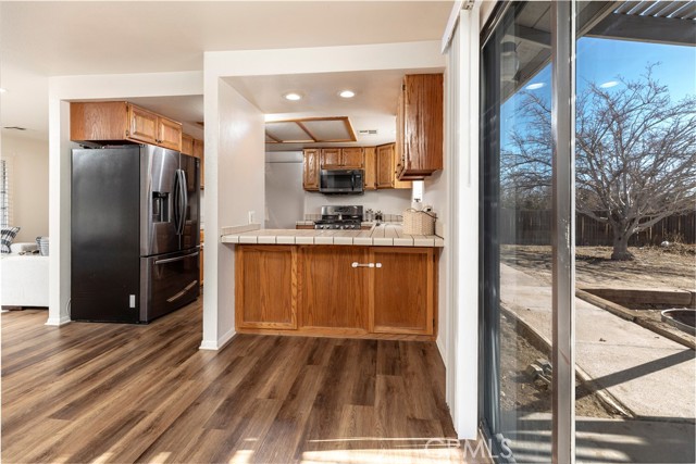 Detail Gallery Image 8 of 30 For 5732 Charan Rd, Rosamond,  CA 93560 - 3 Beds | 2 Baths