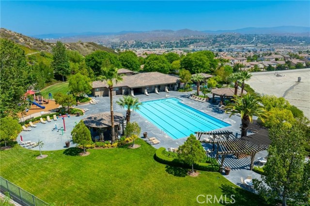 Detail Gallery Image 3 of 41 For 17634 Wren Dr, Canyon Country,  CA 91387 - 5 Beds | 4 Baths