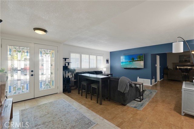 Detail Gallery Image 2 of 27 For 3039 Country Ln, Simi Valley,  CA 93063 - 5 Beds | 4 Baths