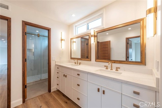 Image 22 of 42 For 140 Acacia  11