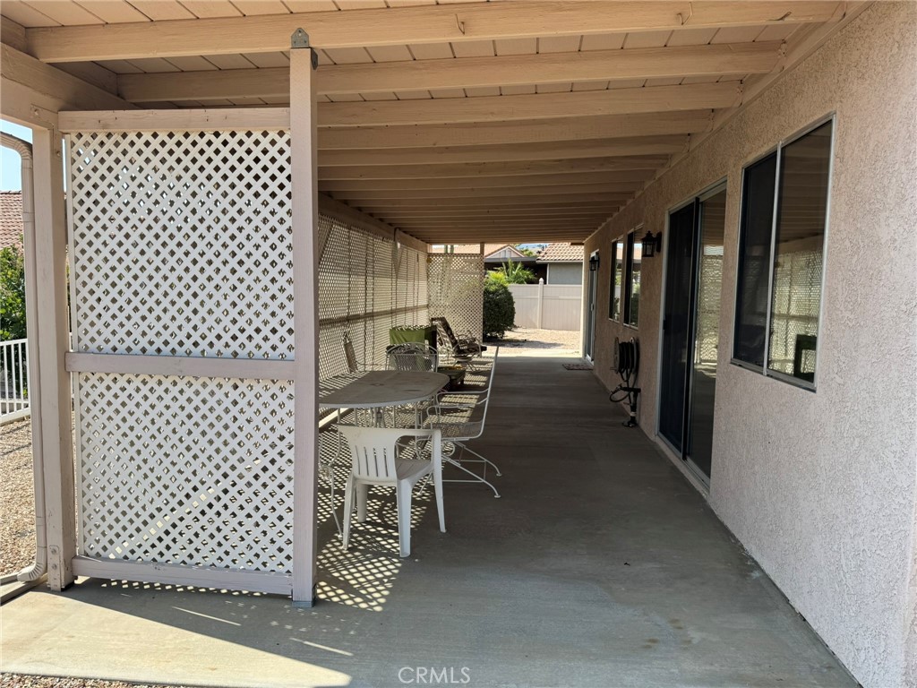 https://media.crmls.org/medias/0a15162e-3187-4840-abac-a534027bd6c2.jpg?preset=X-Large