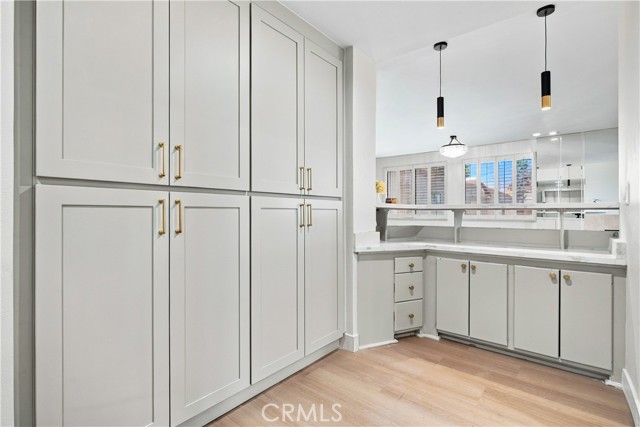 17140 Burbank, 207 photo 13