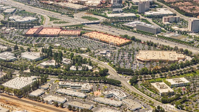 175 Baluster, Irvine CA: https://media.crmls.org/medias/0a158c7f-75cf-4c2f-83f9-d9b89bf568a8.jpg