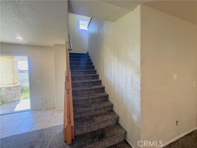 Detail Gallery Image 9 of 24 For 45572 Robinson Dr, Lancaster,  CA 93535 - 5 Beds | 3 Baths