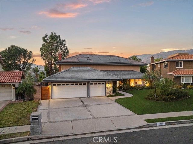 Detail Gallery Image 3 of 34 For 19577 Pine Valley Ave, Porter Ranch,  CA 91326 - 4 Beds | 3 Baths