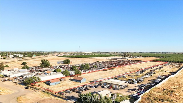 1250 E Childs Avenue, Merced CA: https://media.crmls.org/medias/0a173525-d814-4f4a-929c-92d078122be3.jpg
