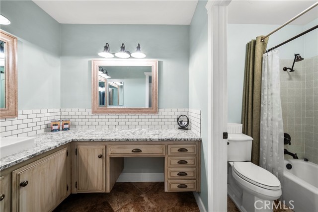 Detail Gallery Image 9 of 21 For 43638 21st St, Lancaster,  CA 93536 - 3 Beds | 3 Baths