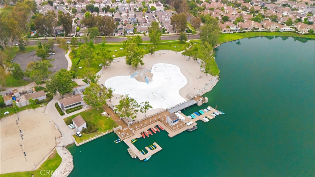 https://media.crmls.org/medias/0a17bd60-93f1-402e-9b2c-02f1d0c896c1.jpg?preset=X-Large
