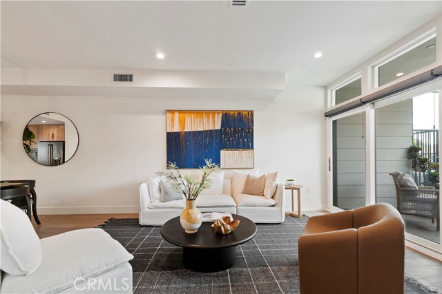 Detail Gallery Image 14 of 43 For 1356 N Fairfax Ave, West Hollywood,  CA 90046 - 3 Beds | 4 Baths