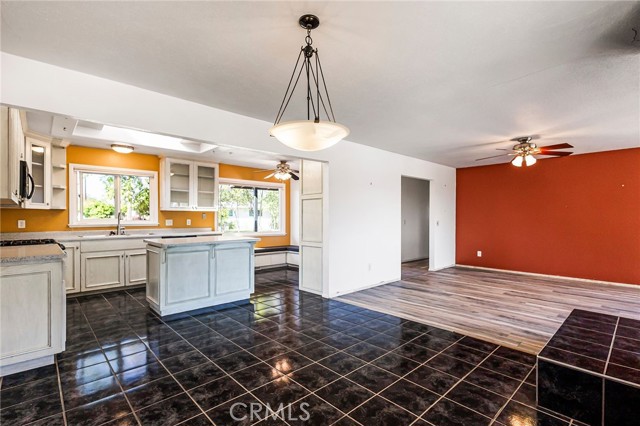 Detail Gallery Image 12 of 55 For 14105 Calle Privada, Red Bluff,  CA 96080 - 4 Beds | 2/1 Baths