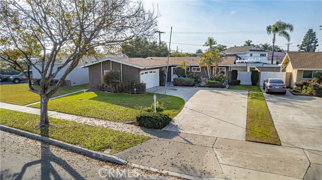 Image 2 for 633 S Bronwyn Dr, Anaheim, CA 92804