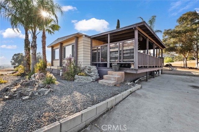 35141 Bayless Road, Wildomar CA: https://media.crmls.org/medias/0a1897e5-1a46-45a0-b7b6-cf7edd062e47.jpg