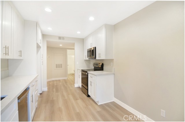 Detail Gallery Image 10 of 41 For 64 Corniche Dr. a,  Dana Point,  CA 92629 - 2 Beds | 2 Baths