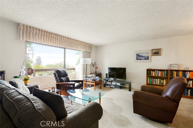 Detail Gallery Image 9 of 22 For 16970 Marygold Ave #14,  Fontana,  CA 92335 - 2 Beds | 2 Baths