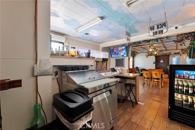 8111 Foothill Boulevard, Rancho Cucamonga CA: https://media.crmls.org/medias/0a1a7ec8-02fe-469e-b63c-036a2c6a4d2d.jpg