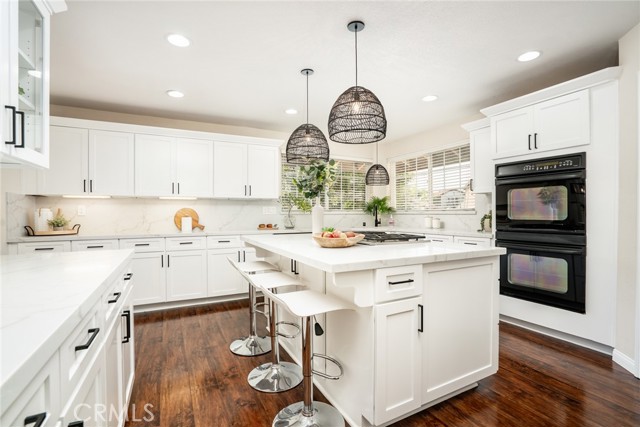 Detail Gallery Image 10 of 56 For 6561 Sabbicas Cir, Huntington Beach,  CA 92647 - 4 Beds | 3 Baths