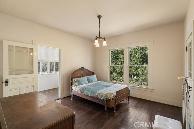 591 W 9th, San Bernardino CA: https://media.crmls.org/medias/0a1aa4b6-5084-4915-bcf7-b0118e27b7a5.jpg