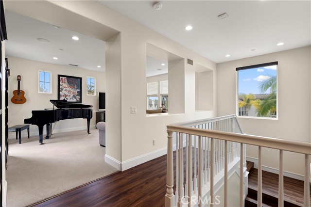 21 Calle Vista Del Sol, San Clemente CA: https://media.crmls.org/medias/0a1b4604-db9f-4606-80b4-20b68bb0fc9f.jpg
