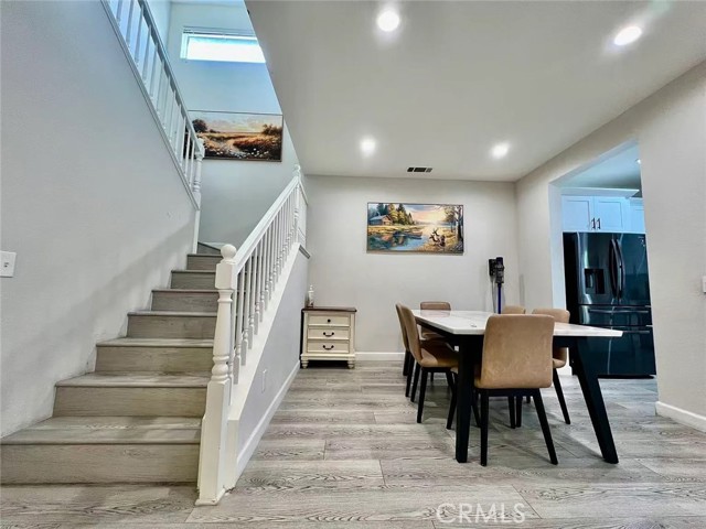 Detail Gallery Image 4 of 21 For 21 New Jersey, Irvine,  CA 92606 - 5 Beds | 3 Baths