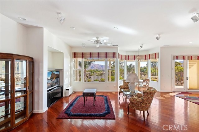 Image 8 of 42 For 23984 Four Corners Court