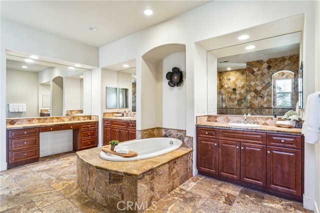 Detail Gallery Image 29 of 74 For 19262 Monterey St, Apple Valley,  CA 92308 - 5 Beds | 5/1 Baths