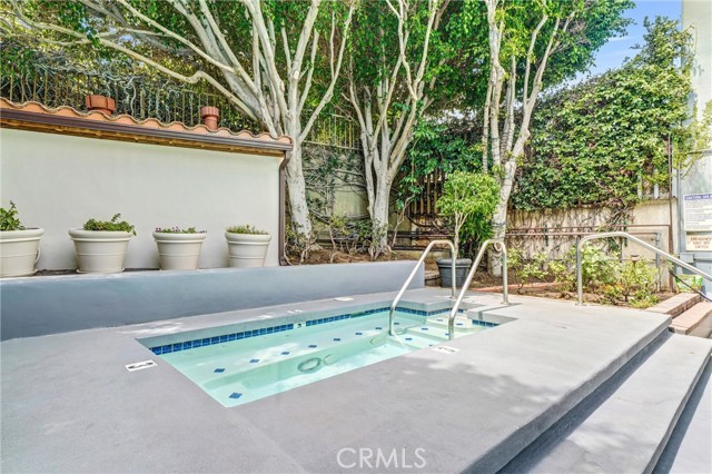 Detail Gallery Image 24 of 27 For 969 Hilgard Ave #706,  Los Angeles,  CA 90024 - 1 Beds | 1 Baths