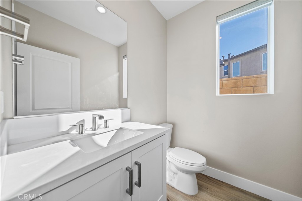 MLS #OC25272647 image #18