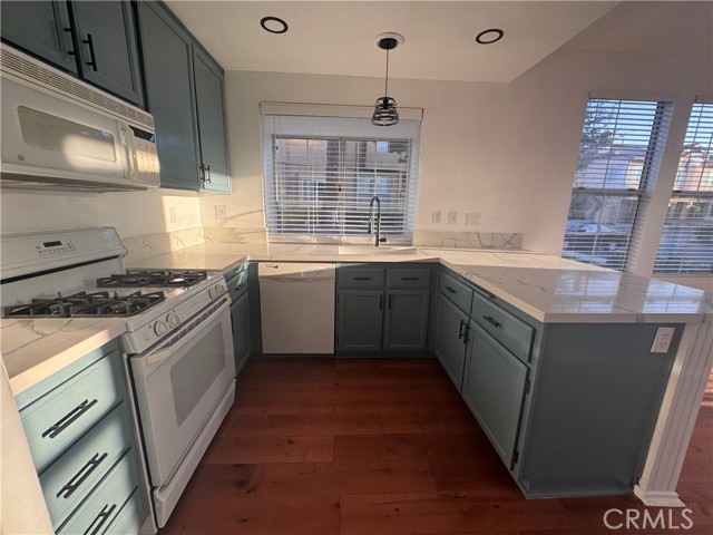 Detail Gallery Image 5 of 19 For 31 Waxwing Ln, Aliso Viejo,  CA 92656 - 2 Beds | 2/1 Baths