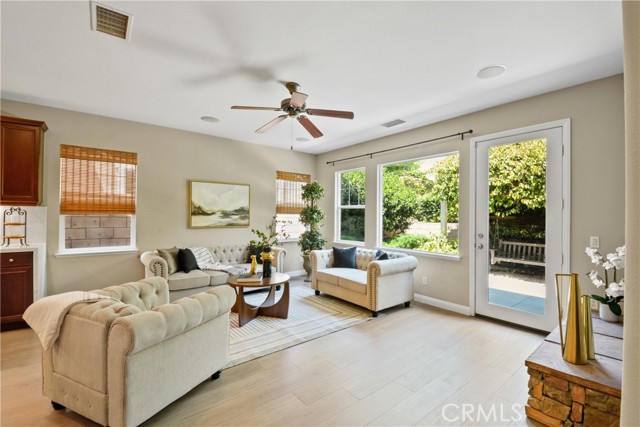 12632 Chimney Rock Drive, Rancho Cucamonga CA: https://media.crmls.org/medias/0a2094e6-7760-4993-838d-711c0a06ee42.jpg